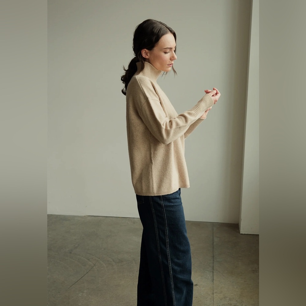 Tercette No.6 Turtleneck Sweater